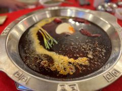 -山城年华老火锅(玉林店)
