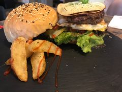 -HIGH FIVE哈福手工汉堡(桂林路店)