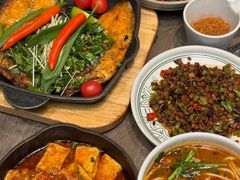 -云海肴·汽锅鸡·云南菜(天山百盛优客店)