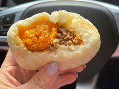 咸蛋黄超人包-老陶包子铺(南大西南村店)