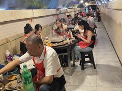 -洞亭火锅(防空洞总店)