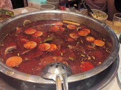 -肖肖酸萝卜鱼火锅(总店)