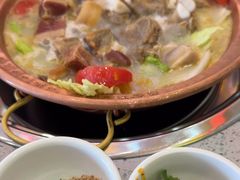 -阿婆情腊排骨火锅(金虹路店)