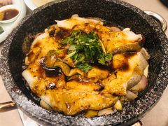石锅蝶鱼肉-宏达宴老菜馆(群力第四大道店)