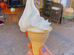 -古老冰山特色冰淇淋店(艾提尕尔店)