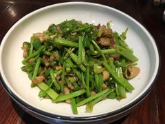 尖青椒炒肥肠-天怡·鱼工厂(梅溪湖店)