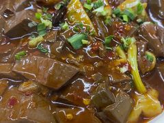 -胡子饮食店