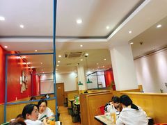 大堂-嘎嘎鸭下巴·爆辣干锅(明教寺店)