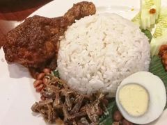 鸡腿饭-小槟城美食馆
