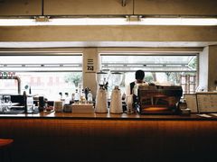 -三勾JJJ Burger&Coffee(梅溪湖店)