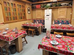 -闯关东东北农家菜(崂山石老人店)