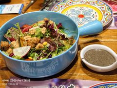 -米德维奇俄式西餐厅(西六道街店)