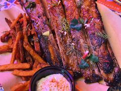 -LESCEDARS Brasserie Bistro香柏树