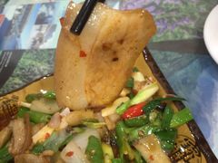 -乡土特色.冷锅鱼.牦牛肉汤锅