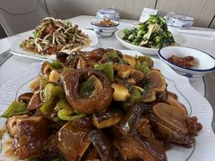 -丹水桥地锅鱼·翘嘴鲌·地方特色全鱼宴(丹江口大坝店)