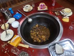 -哈尔滨东北铁锅炖(都督街店)