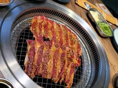 -明洞阿姨·韩式酱蟹烤肉·创意料理(三元桥店)