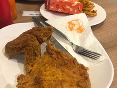 -Pier 21 (Terminal 21 Asok)