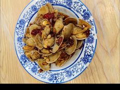 -江城燕子大排档(江汉路步行街店)