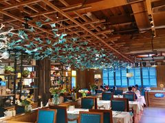 -领鲜活海鲜榴莲自助火锅(东门店)