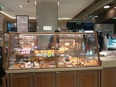 面包甜点陈列柜-山崎面包(静安久光店)