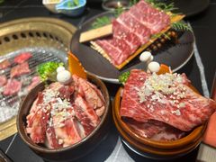 -山川小町·极番烧肉(新地假日广场店)