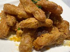 -河畔春天时尚餐厅