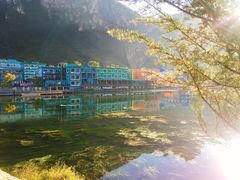 -百里峡七彩艺术小镇