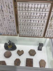 -AI艾耳·专业手工耳洞·穿孔美学馆