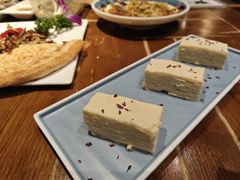 娜帕里勇-晓疆山·大美新疆菜(白玉兰广场店)