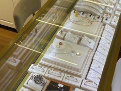 -海星奢选二手奢侈品手表包包鉴定回收寄卖(墨玉南路店)