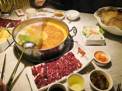 -左庭右院鲜牛肉火锅(浦江欢乐颂店)