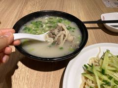 来碗羊杂汤-老班长手工灌汤包老店(东山店)