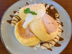 榛果巧克力奶油芝士舒芙蕾松饼-UPPER KITCHEN(延安路店)