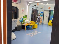 -极橙儿童齿科矫正中心(奥城店)