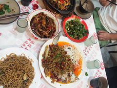 -堂瓦里·33年传统赣菜(第一街区店)