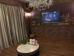 -爱舍美景酒店(燕儿岛路地铁站店)