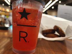-星巴克(港汇1号办公楼店)