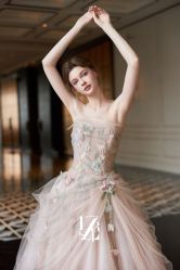 -Renee芮亦婚纱(原丽莎)