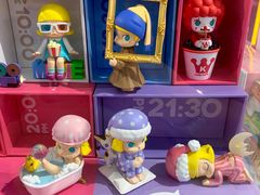 -泡泡玛特POPMART(侨福芳草地店)