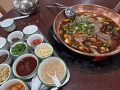 -朝伟清真铜瓢牛肉馆(三十年老·店)