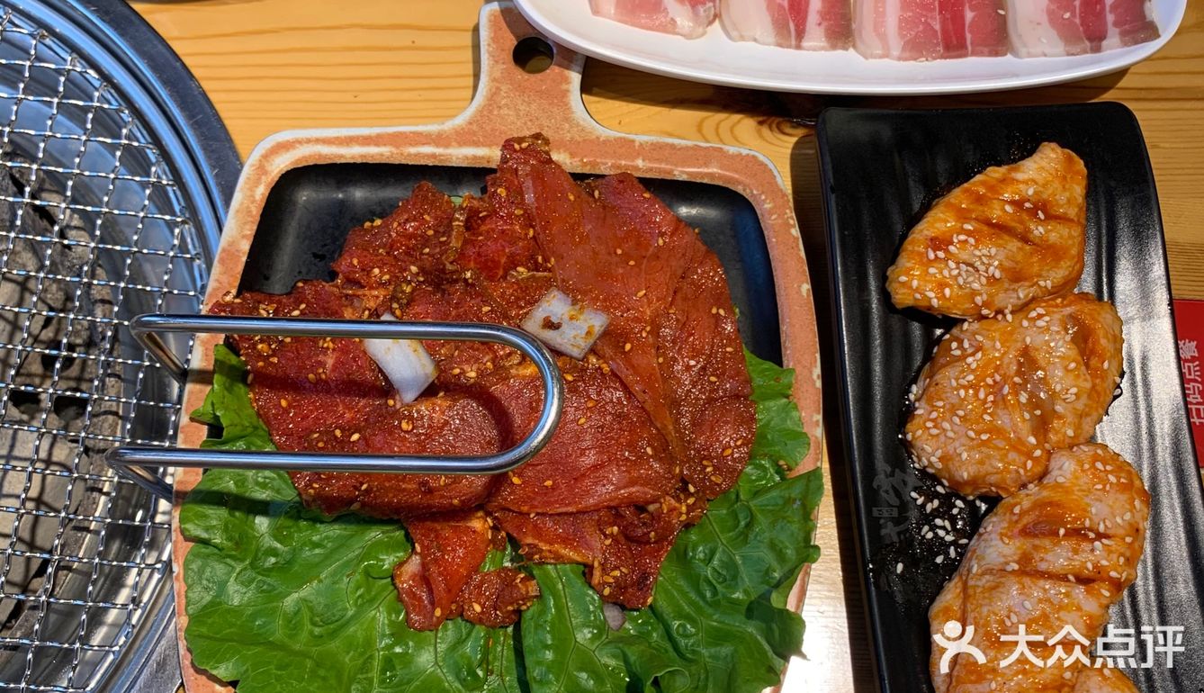 梨弎岁炭火烤肉