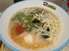 -灵芝妹子海鲜米线(劳动公园店)