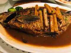 红烧鳊鱼-阳澄湖费尔蒙酒店颐丰阁中餐厅(马鞍山西路店)