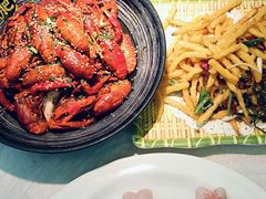 -肥肥虾庄·金牌油焖大虾(沙湖店)