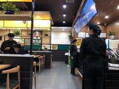 大堂-李先生牛肉面大王(成都东站西广场店)