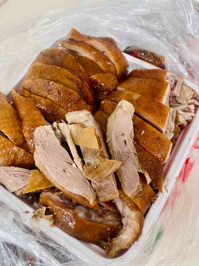 小薛卤鹅(桂花园店)-"个人觉得口味比小罗要好吃些,香很多.