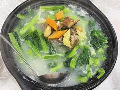 咸骨煲春菜-天鲜阁·海鲜粤菜·33年老字号(石槎白云站店)