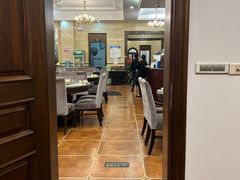 -邱羊子烤全羊羊肉馆(中优·观澜店)