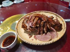 脆皮肘子-鸿亨泰杂鱼馆(港馨家园店)